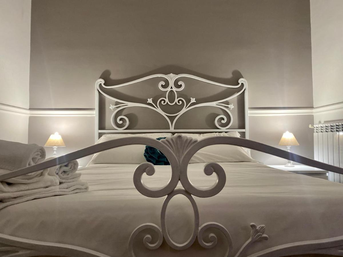 Miluar - Centro Storico - Lungo La Via Della Musica Bed & Breakfast Naples Exterior photo