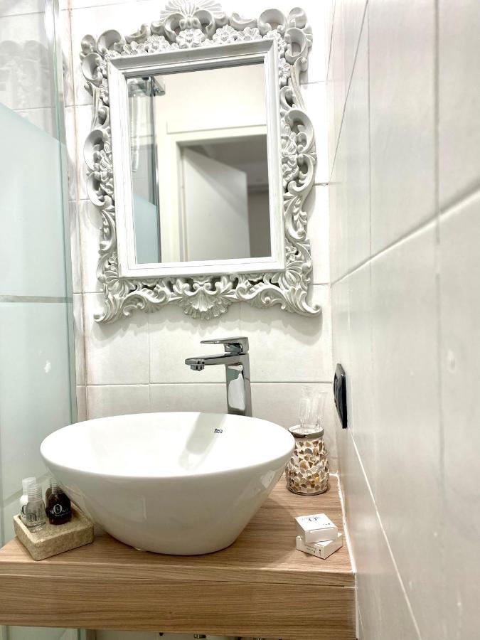 Miluar - Centro Storico - Lungo La Via Della Musica Bed & Breakfast Naples Exterior photo