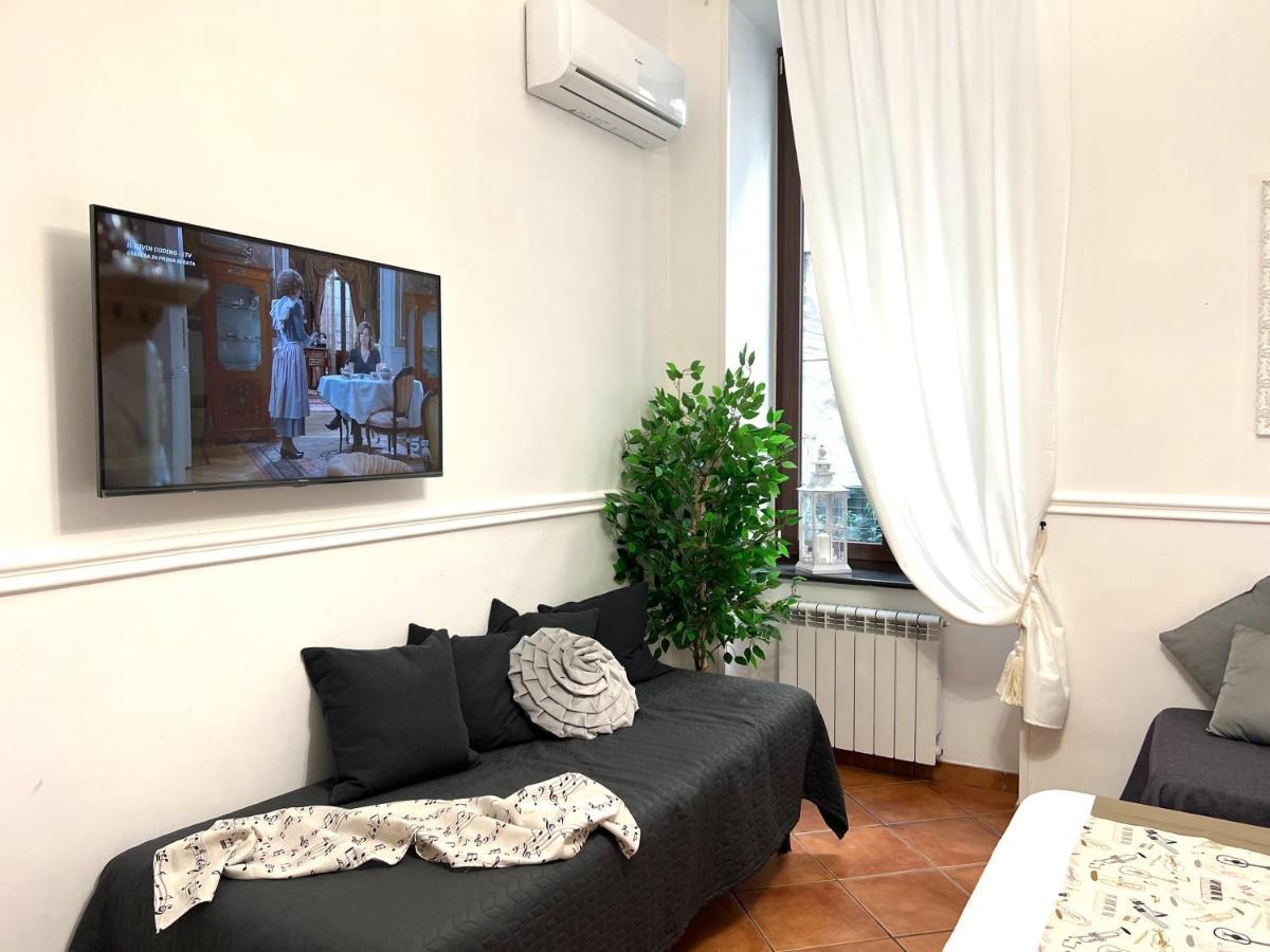 Miluar - Centro Storico - Lungo La Via Della Musica Bed & Breakfast Naples Exterior photo